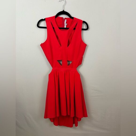 Lovers + Friends Red Cutout Design Party Club Mini Dress Medium - Picture 1 of 7